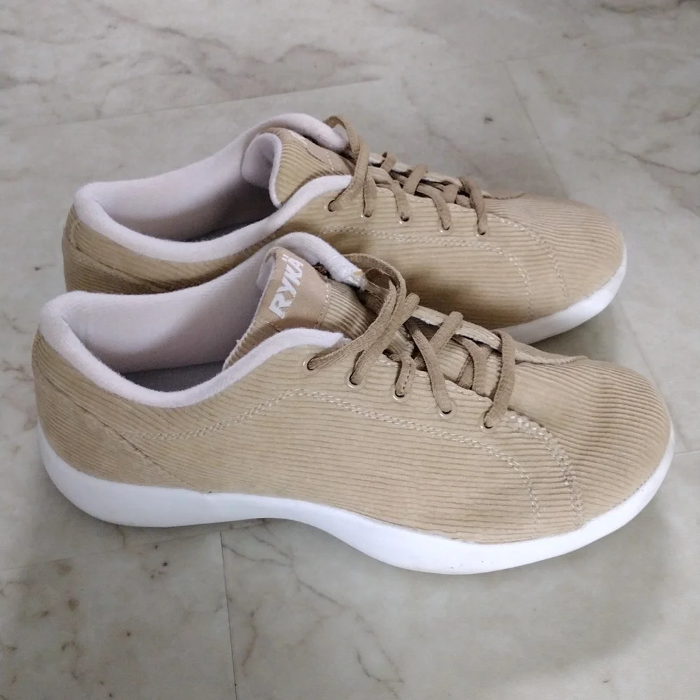 Ryka corduroy sneakers. - Picture 2 of 8